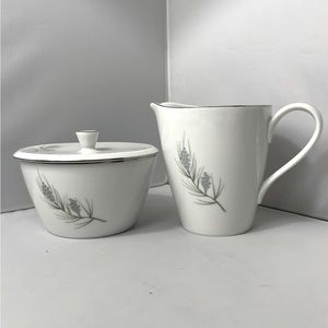 Rose China Covered Sugar &‎ Creamer Set, Made in Japan